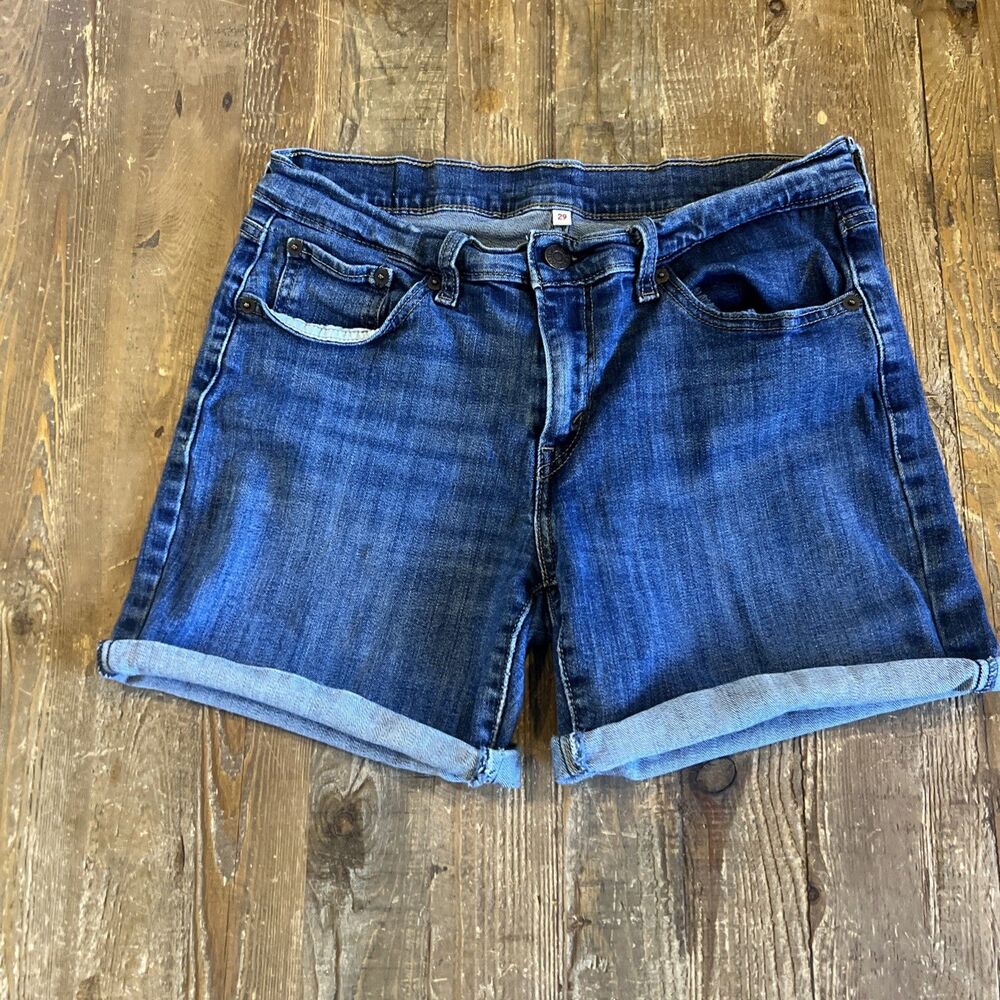 Women’s Levi’s Blue Mid Length/Mid Rise Classic Denim Shorts Sz 29